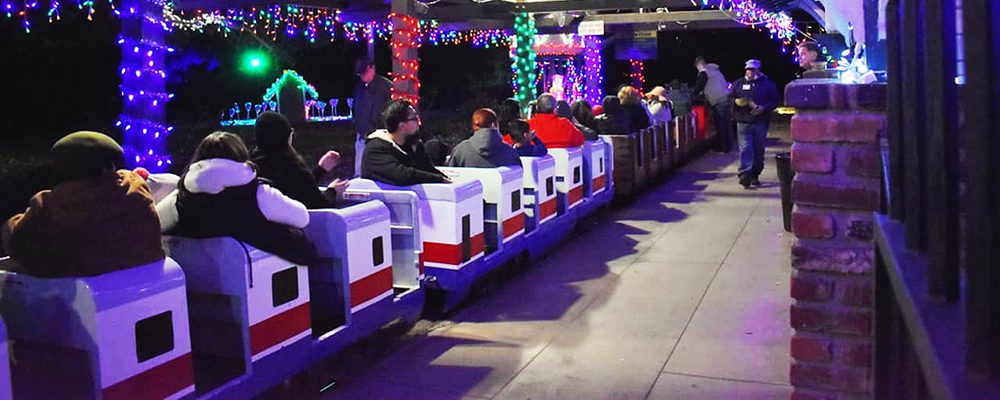 Holiday Train Rides In Griffith Park